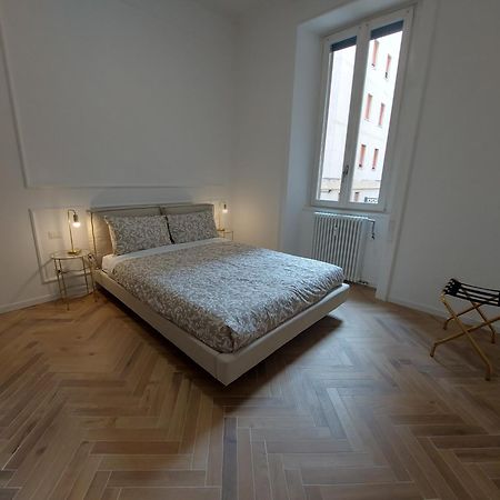 R&R Urban Chic Apartment แบร์กาโม ภายนอก รูปภาพ