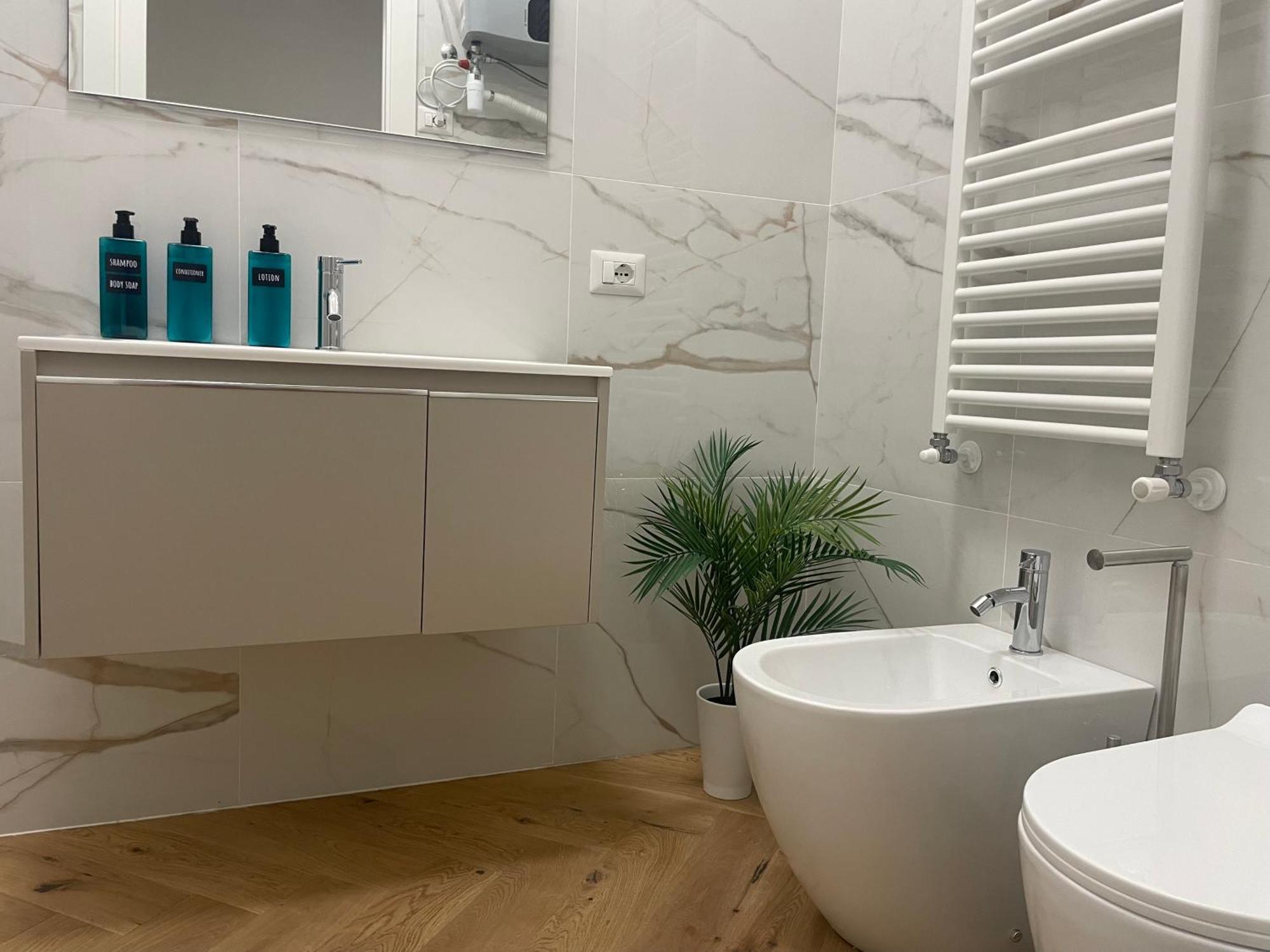 R&R Urban Chic Apartment แบร์กาโม ภายนอก รูปภาพ