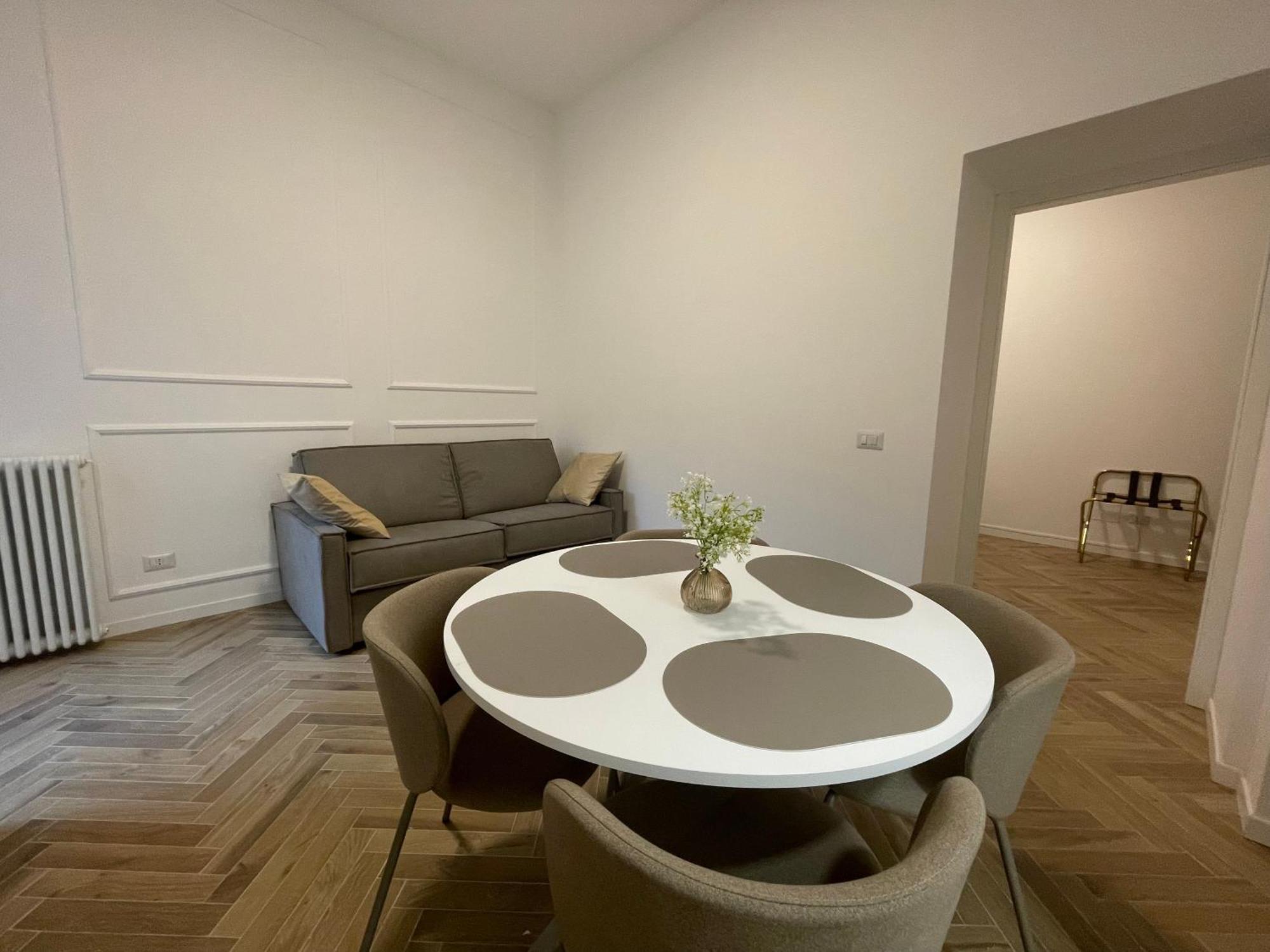 R&R Urban Chic Apartment แบร์กาโม ภายนอก รูปภาพ