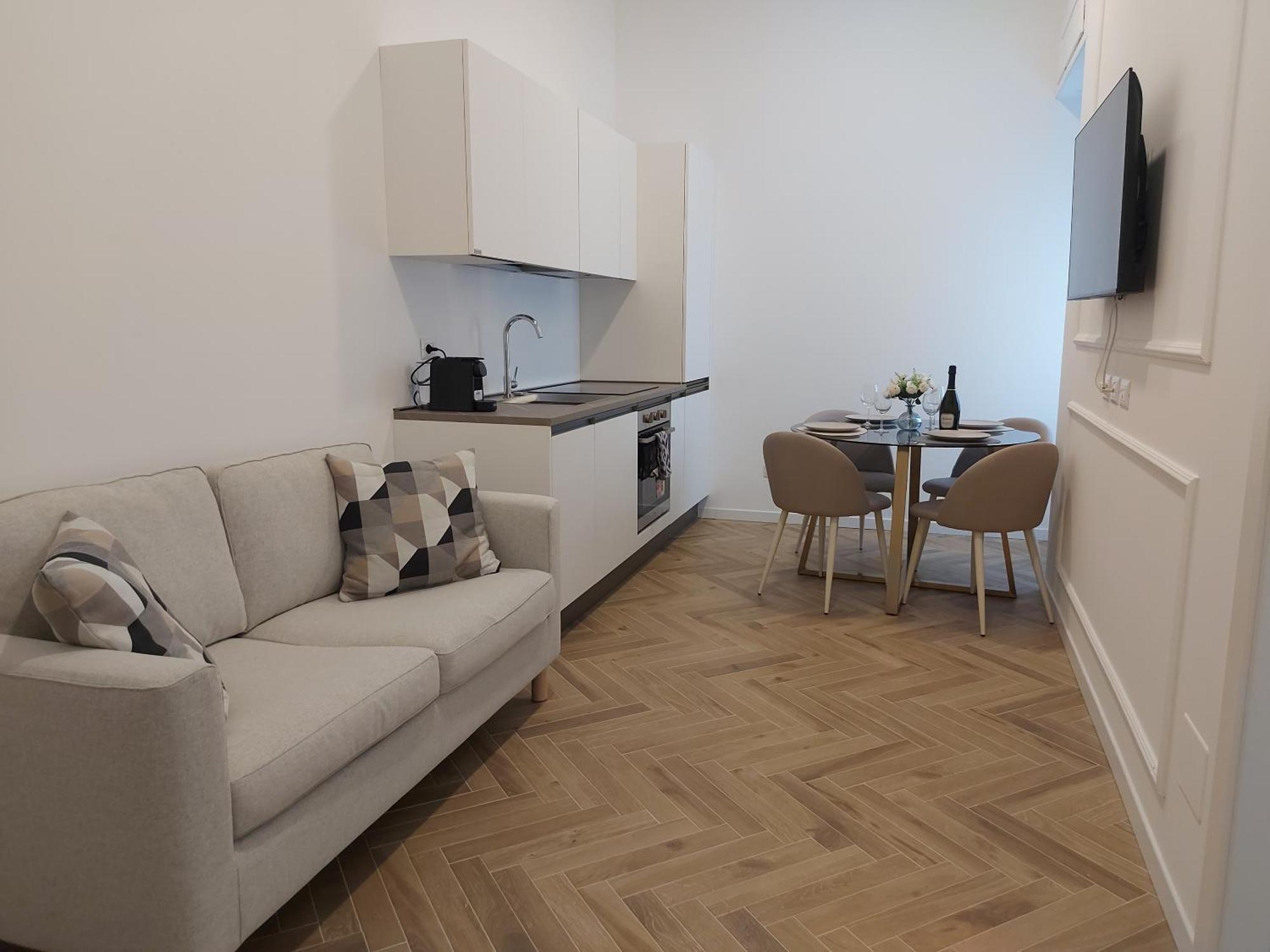 R&R Urban Chic Apartment แบร์กาโม ภายนอก รูปภาพ